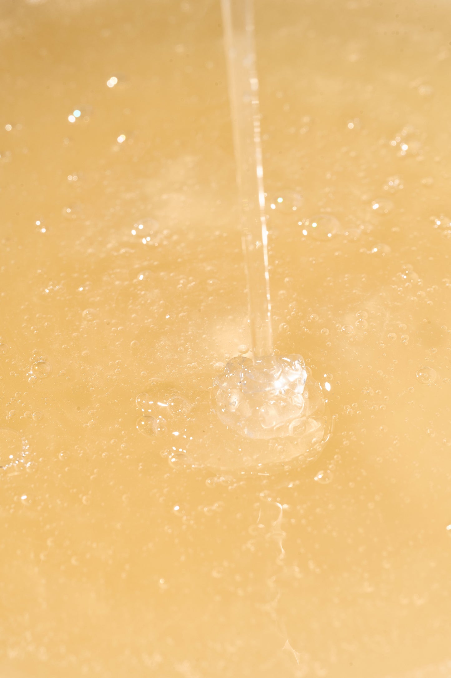 Curly Defining Gel | For Wavy Hair | Greasy Scalp and Dry Ends | BE YOURSELF | 8.5 OZ / 280 ML - Ginger Milk Natural Care