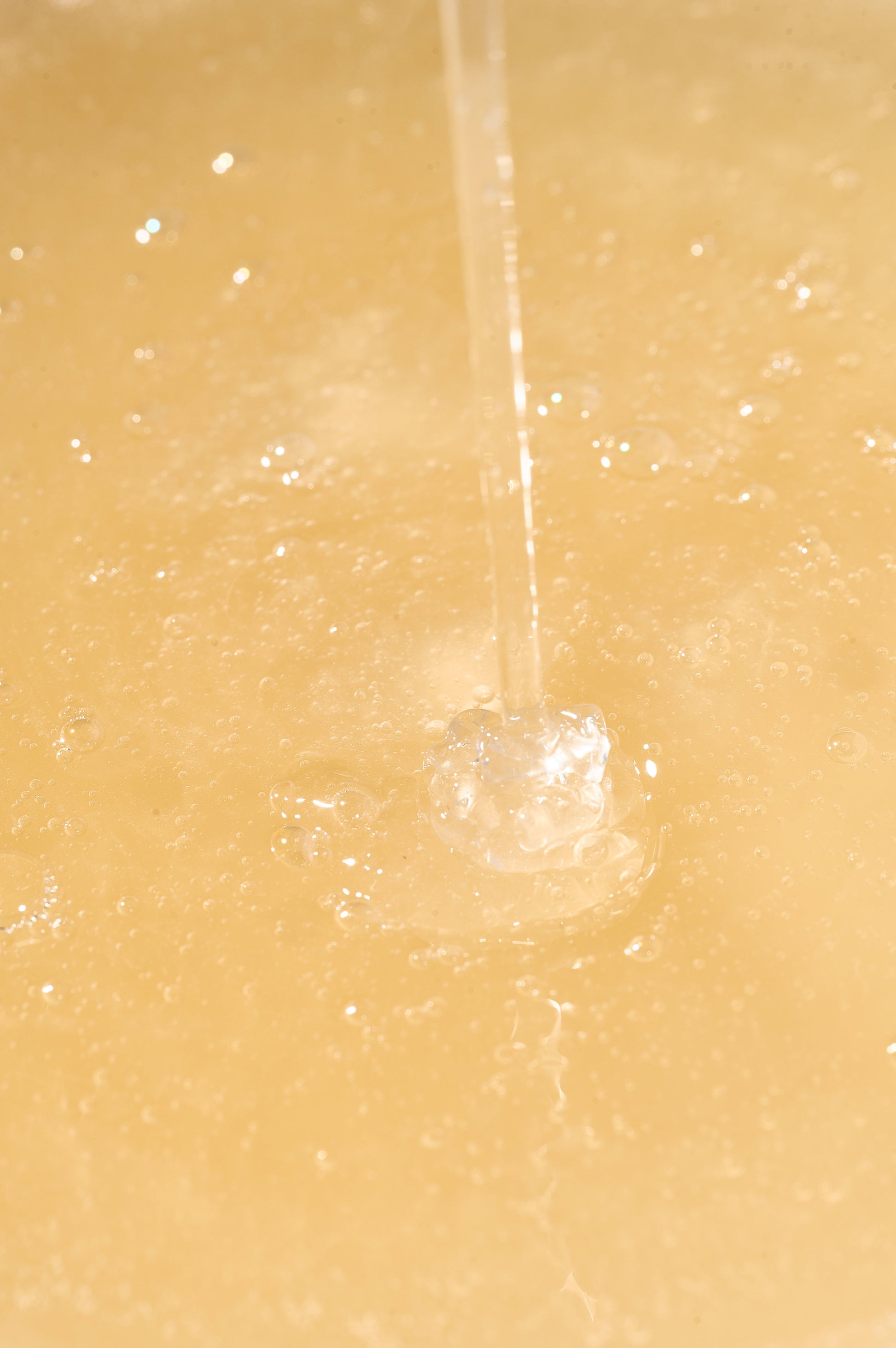 Curly Defining Gel | For Wavy Hair | Greasy Scalp and Dry Ends | BE YOURSELF | 8.5 OZ / 280 ML - Ginger Milk Natural Care